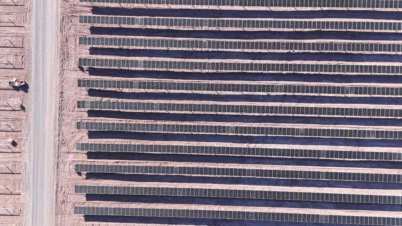 Nuevo hito en la construcción del Parque Solar El Quemado: se conectó la estación transformada al SADI